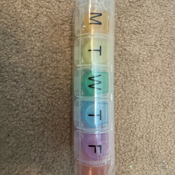 Weekly Pill Organizer - Picture 2 of 3